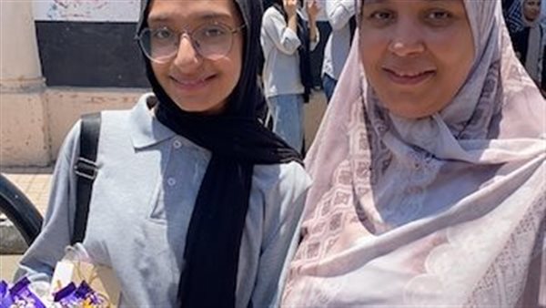 الأم وابنتها