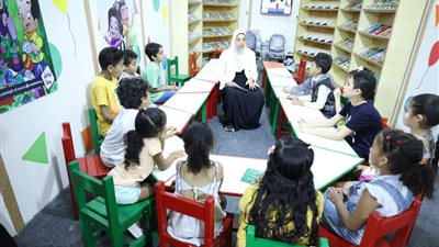 الأطفال يسألون الإمام.. ورشة حكي في جناح الأزهر بمعرض الإسكندرية