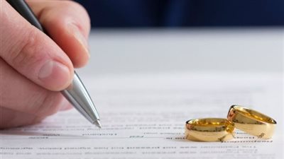 هل عدم الزواج بعد وفاة الزوج أو الزوجة يُعد برا؟.. أمين الفتوى يحسم الجدل