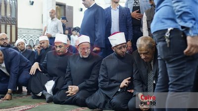 الأزهري ومحلب وعلي عبد العال في جنازة الدكتور محمد علي محجوب وزير الأوقاف الأسبق بمسجد عمر مكرم