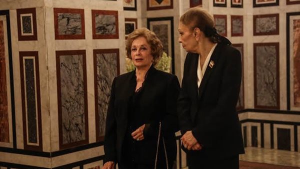 فرح ديبا في زيارة