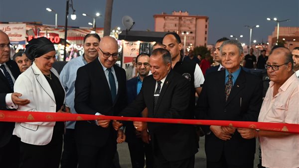 افتتاح المعرض 