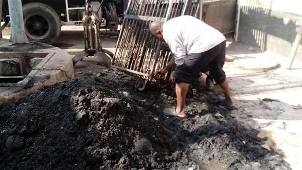 تطهير بيارات الصرف