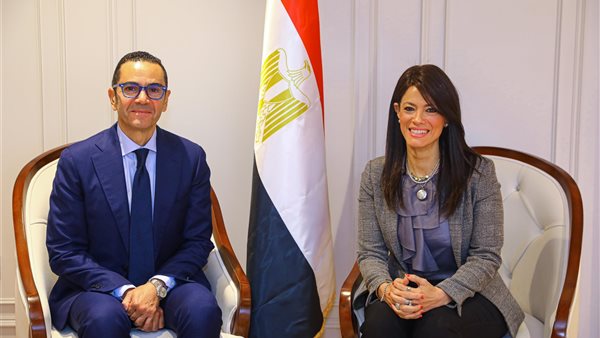 المشاط تلتقي وزير