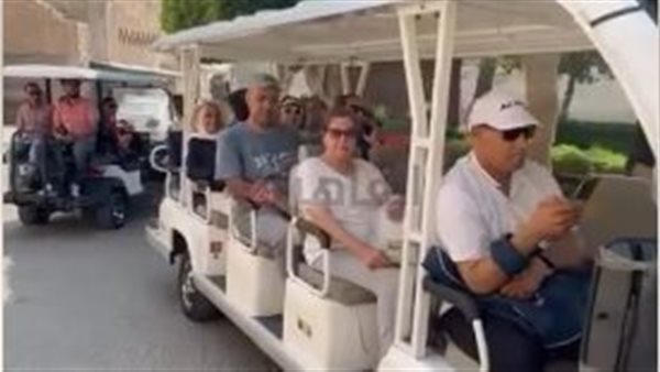  المرشدون السياحيين