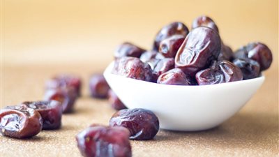 هل التمر يساعد في خفض مستوى الكوليسترول الضار؟