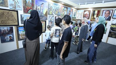 هنا فلسطين.. عشرون لوحة فنية في جناح الأزهر بالإسكندرية الدولي للكتاب تكشف جرائم الاحتلال