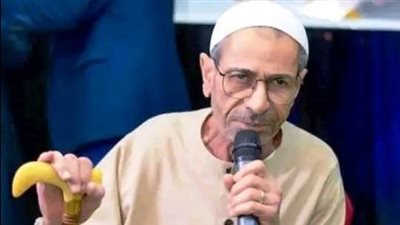 الأزهر ينعى الشيخ شوقي النويهي المتوفى وهو جالس بين طلابه يحفظهم القرآن