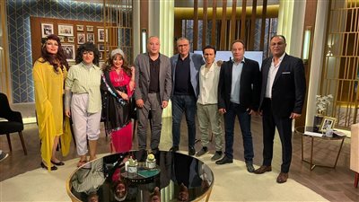 واحد من الناس يحتفل بأبطال عرض مسرحية نوستالجيا 80 / 90.. الاثنين المقبل