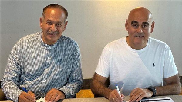 اتحاد اليد يمدد تعاقده