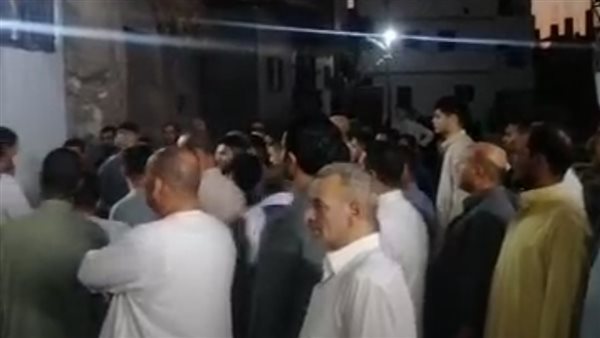 جانب من الجنازة 