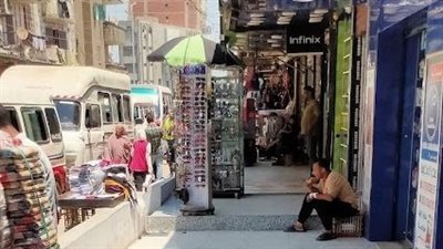 موقف عشوائي يهدد المواطنين أمام محطة الزقازيق.. وأصحاب المحلات يستغيثون بالمحافظ| صور