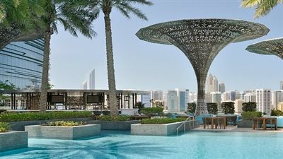 درجة الحرارة في الإمارات اليوم.. سحب قد يصاحبها أمطار