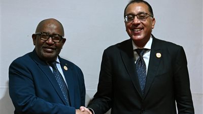 مدبولي: مستمرون في دعم طالبي العلم من جزر القمر بالجامعات المصرية