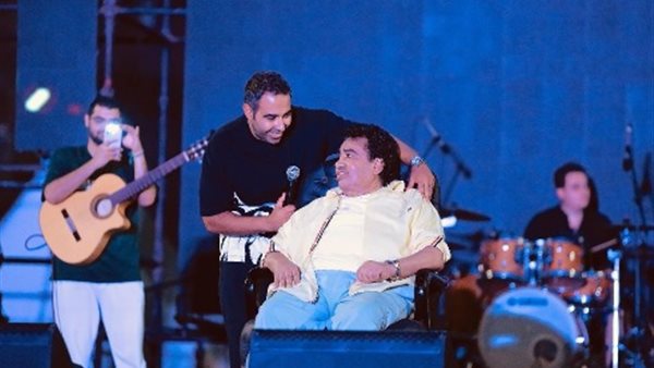 أحمد عدوية ونجله