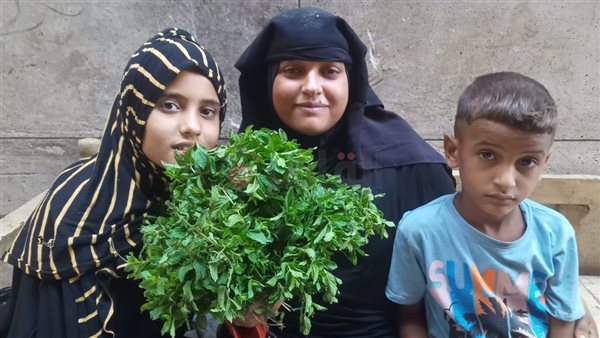 بائعة النعناع وأبنائها