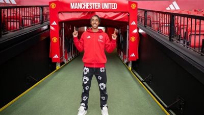 السر في ريو فيرديناند.. ليني يورو يكشف كواليس انضمامه إلى مانشستر يونايتد