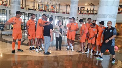 وفد رسمي من وزارة الشباب والرياضة يزور فريق كاظمة الكويتي خلال معسكره بالإسكندرية