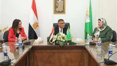 محافظ الجيزة يلتقي بأعضاء الاتحاد الإقليمي للجمعيات والمؤسسات الأهلية