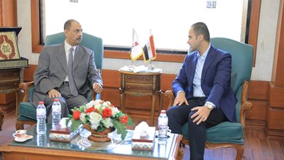 محافظ سوهاج يستقبل نائب وزير الصحة والوفد المرافق له لمتابعة الخدمات الطبية بالمحافظة|صور