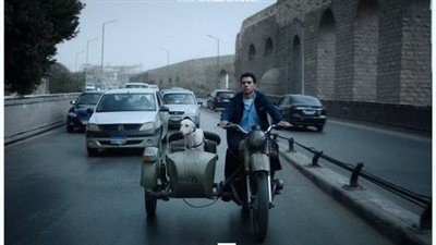 عصام عمر يشارك في مهرجان فينيسيا بفيلم البحث عن منفذ لخروج السيد رامبو