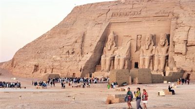 مدير عام الآثار: المعابد المصرية خلف السد العالي في أمان ونستعد للاحتفال بتعامد الشمس
