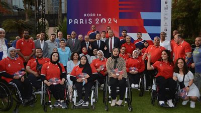 البعثة البارالمبية تلتقط الصورة الرسمية لـ بارالمبياد باريس في العلمين الجديدة