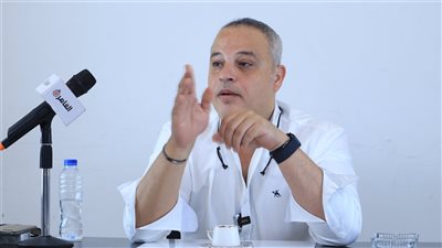 تامر عبد المنعم عن صداقته بـ حسني مبارك: نجمي طلع بعد نزوله من الحكم.. ولم أتخلى عن أسرته في أزمتها |فيديو