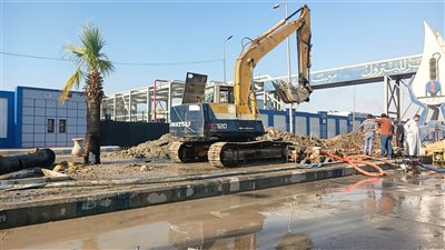 تجاوز 15 ساعة.. انقطاع مياه الشرب عن مناطق في السويس بسبب كسر بخط رئيسي