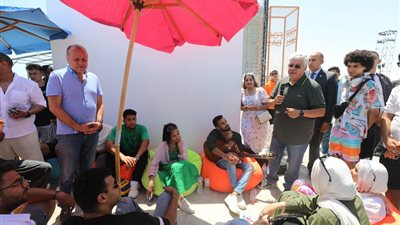 وزير التعليم العالي يتفقد مهرجان العالم علمين│ صور