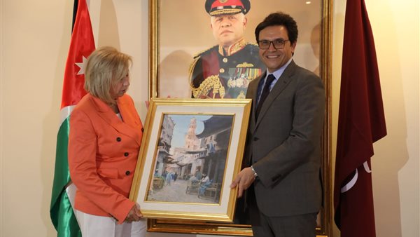 وزير الثقافة ونظيرته