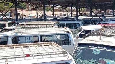 محافظ السويس يعلن تعريفة الركوب الجديدة بعد ارتفاع أسعار البنزين