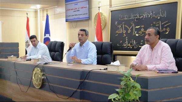 محافظ السويس