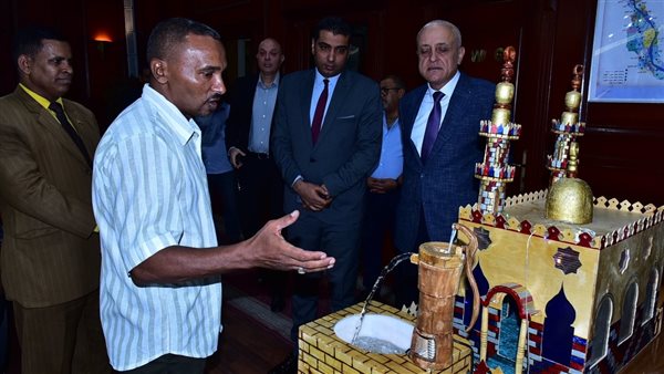 محافظ الأقصر يستقبل