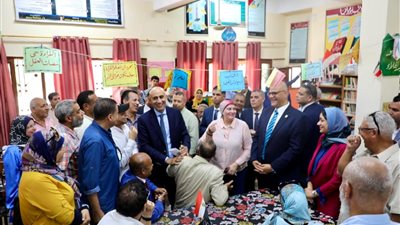 وزير التعليم يتفقد مدرستين بالقليوبية ويستمع لمقترحات المعلمين حول تطوير المنظومة التعليمية| صور