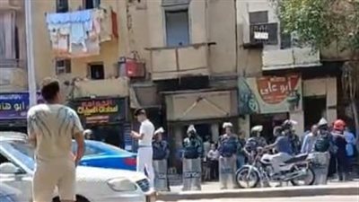 مصرع وإصابة شخصين في حادث انهيار عقار الكيت كات.. والحماية المدنية تزيل آثار الحادث | بث مباشر 