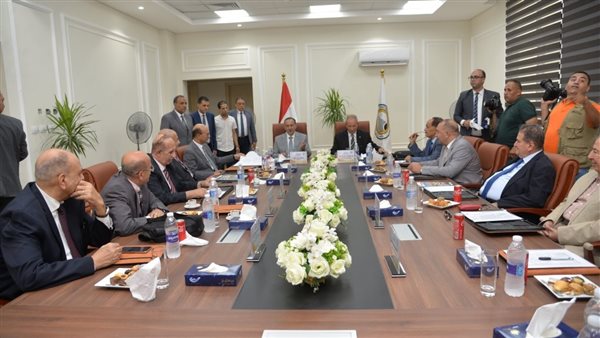 محافظ أسيوط