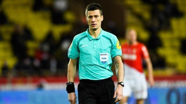 حكم مباراة الأهلي