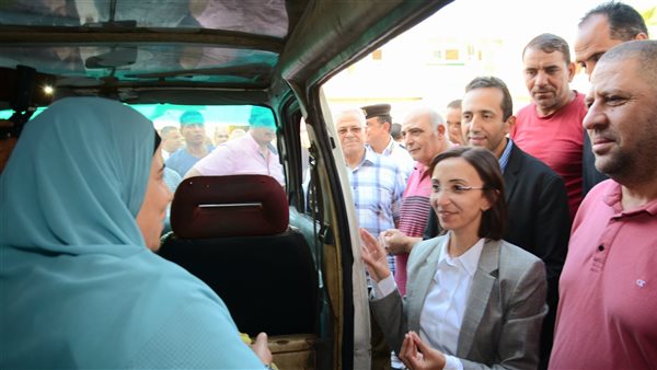 محافظ البحيرة تتفقد