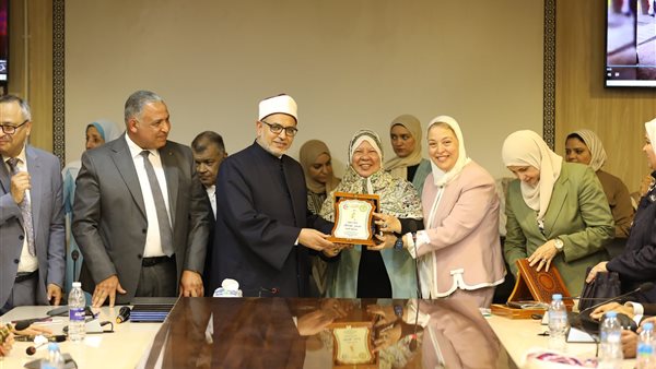  الدكتور سلامة داود