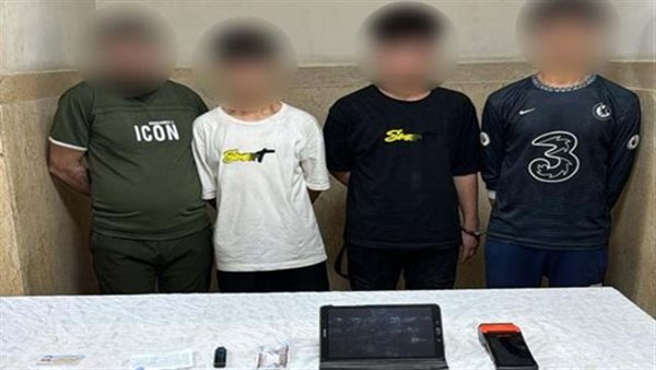 المتهمون بالسطو على