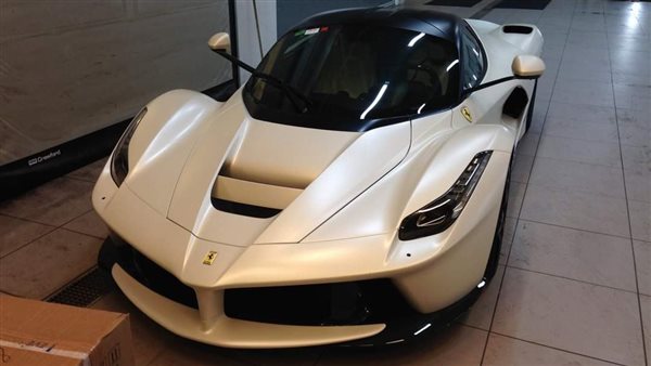 سيارة فيراري