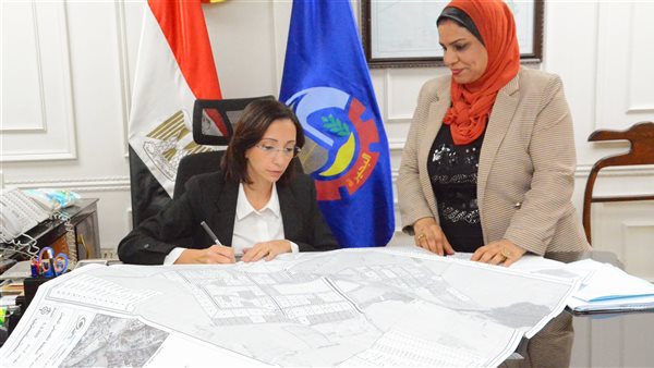 محافظ البحيرة تعتمد