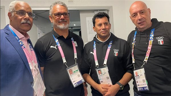 أشرف صبحي يهنئ المنتخب