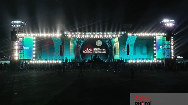 استعدادات حفل تامر