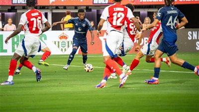 حدث غريب لأول مرة.. مباراة مانشستر يونايتد وأرسنال الودية تشهد فوز الفريقين