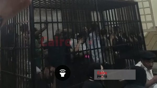 محاكمة المتهمين بإنهاء