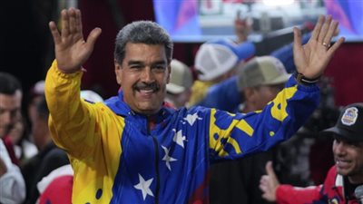 بيرو تأمر الدبلوماسيين الفنزويليين بمغادرة البلاد خلال 72 ساعة