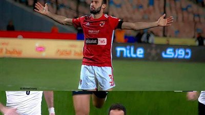 عمر كمال عبد الواحد يعلق على احتفاله بطريقة أحمد رفعت