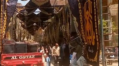 الكل حزين عليها.. أهالي قرية بشالوش ينتظرون وصول جثمان شقيقة مرتضى منصور|بث مباشر 